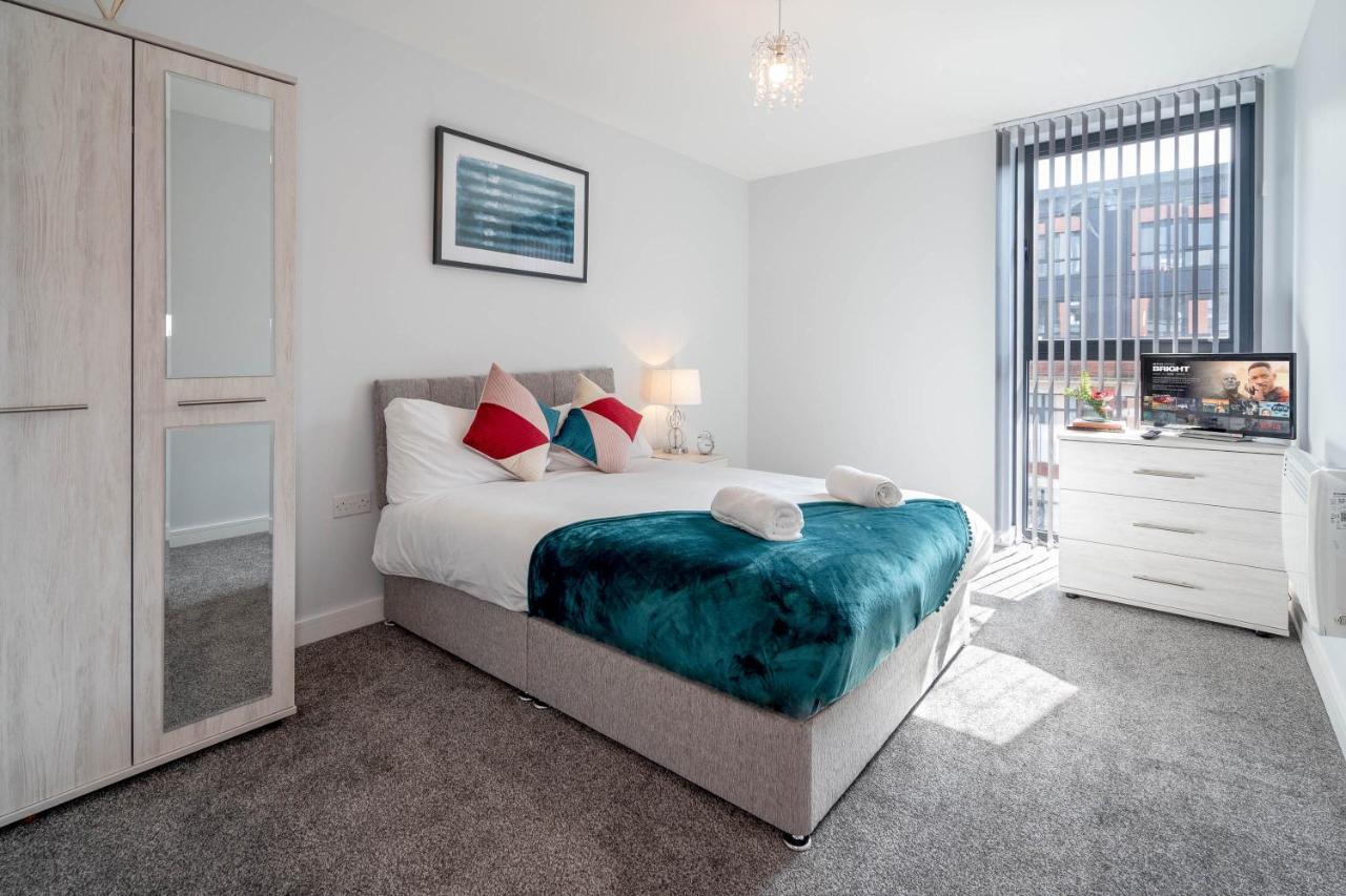 New Build - 2 Bed Snug Modern Apartment - Juliet Balcony - Roof Top Terrace - Digbeth, Birmingham City Centre - Free Netflix & Smart Tv Exterior photo